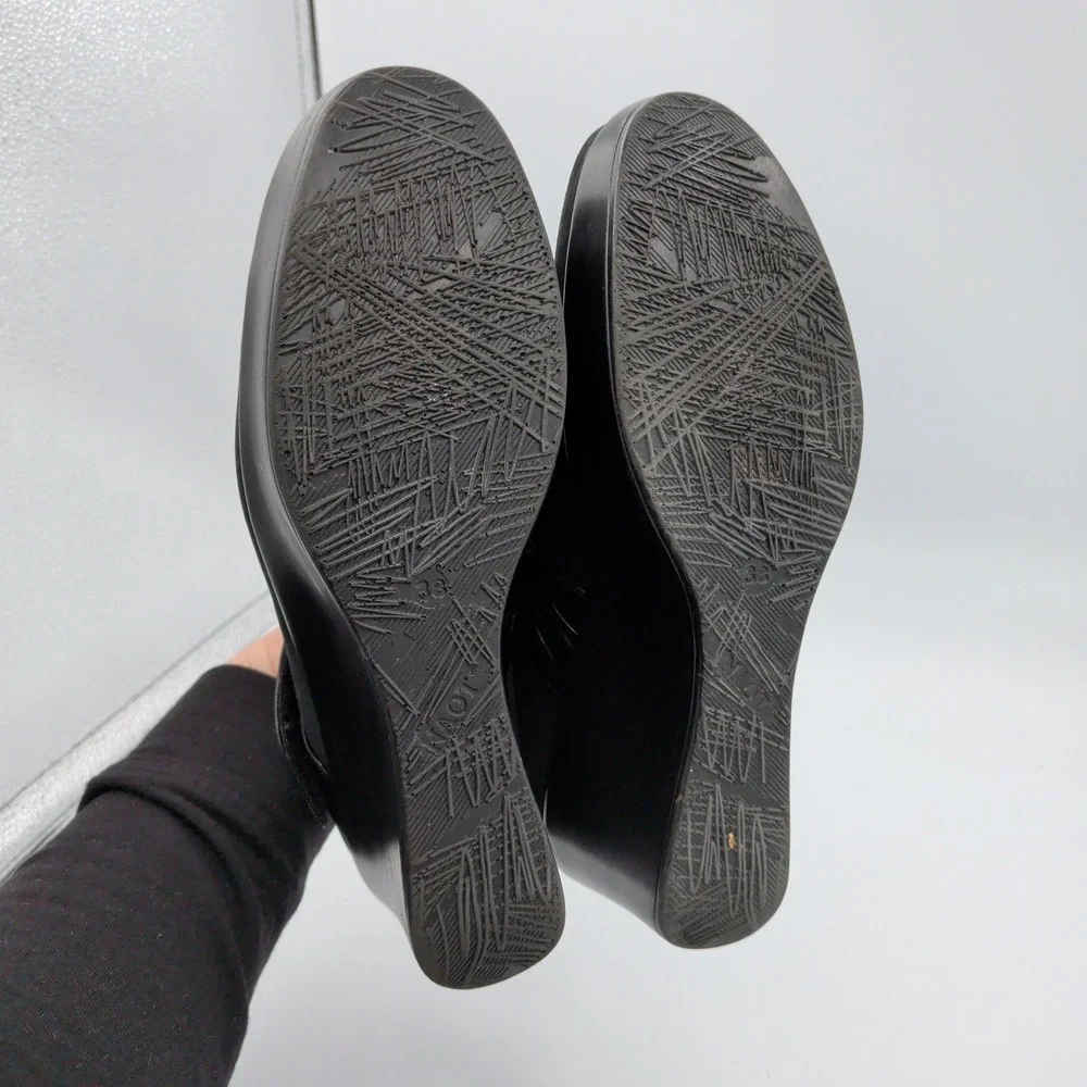 Naot Black Suede Leather Mary Jane Wedge Shoes Womens 38 7 Comfort Casual Office